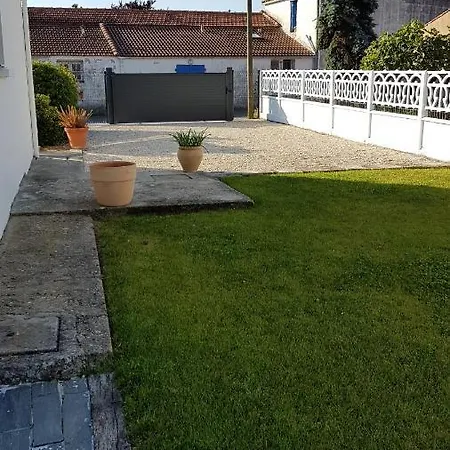 Holiday home Le Beauregard Des Allards *